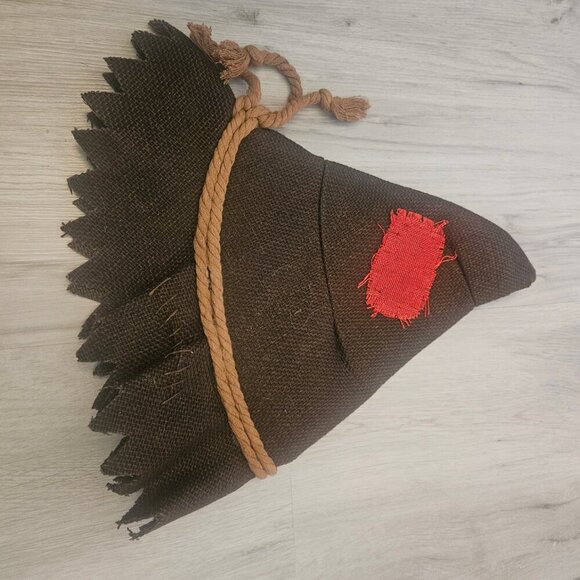 Adult Halloween Scarecrow Hat & Straw Set - Picture 5 of 7